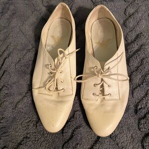 Vintage Geogio Armani Cream Lace-Up Women's Flats